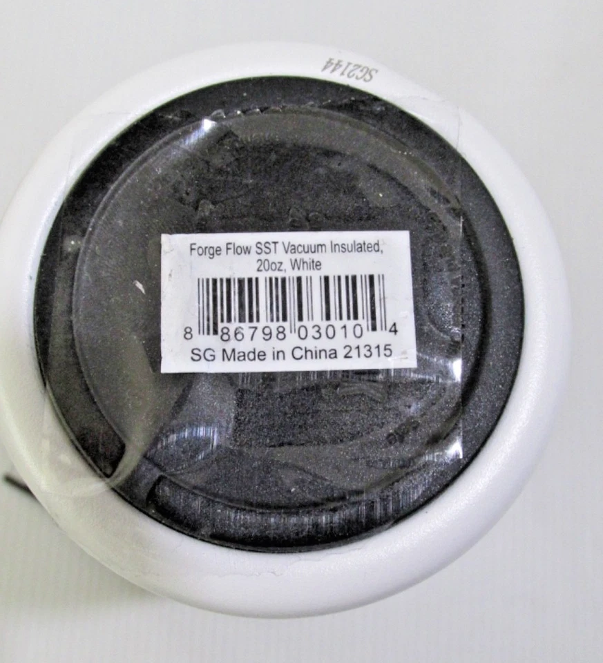 Camelbak Forge Flow 20 oz Vacuum Insulated Stainless Steel Bottle - White - Image 4 of 4