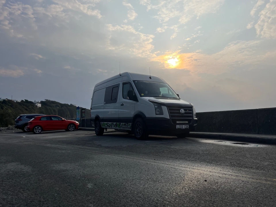 Volkswagen Crafter CR35 109 MWB 2008 CamperVan Conversion - Image 3 of 4