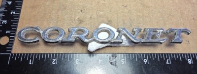 DODGE CORONET CIRCA '70 FENDER EMBLEM 2901751 7.1'' {5864)