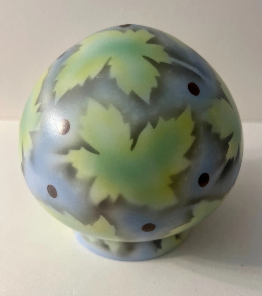 Tulipe / Globe de Lampe en Verre décoré de Feuilles de Vigne . Art Déco - Photo 1/4