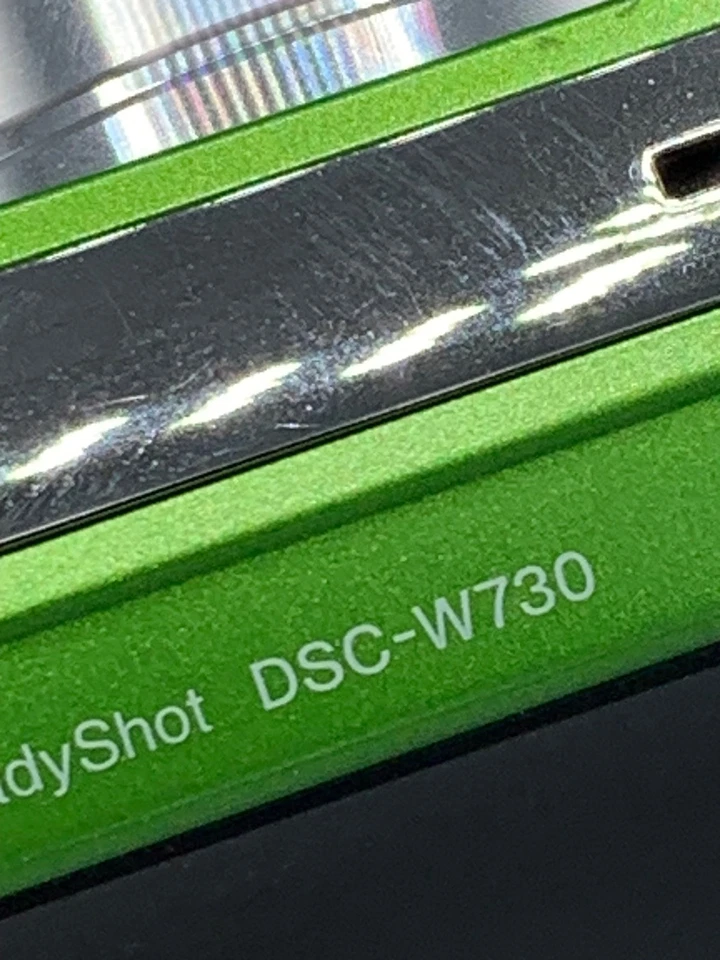 SONY Cybershot DSC-W730 Digitalkamera 16,1 Megapixel grün Zeiss Vario Tessar - Bild 4 von 4