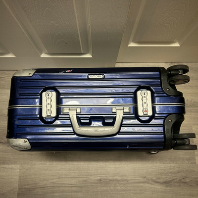 RIMOWA　HybridCabinS　Matte Blue Rimowa Hybrid Cabin Carry-On Suitcase Navy Blue 4-Wheels Aluminum