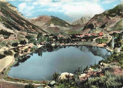 La Roche-de-Rame Panorama sur le lac et le village au fond Massif du Pelvous Gla