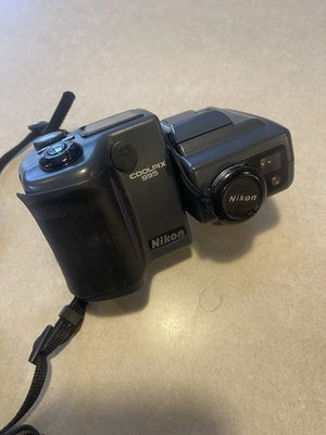 #ad Nikon COOLPIX 995 3.2MP Digital Camera With Case Black PARTS ONLY READ $24.50