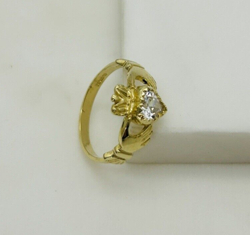 375 9ct Yellow Gold Diamond Heart Claddagh Ring Brand New Gift Boxed - Picture 8 of 8