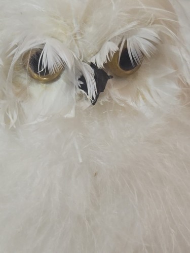 Vintage faux white Feathers Christmas Owl Figure - Picture 3 of 8