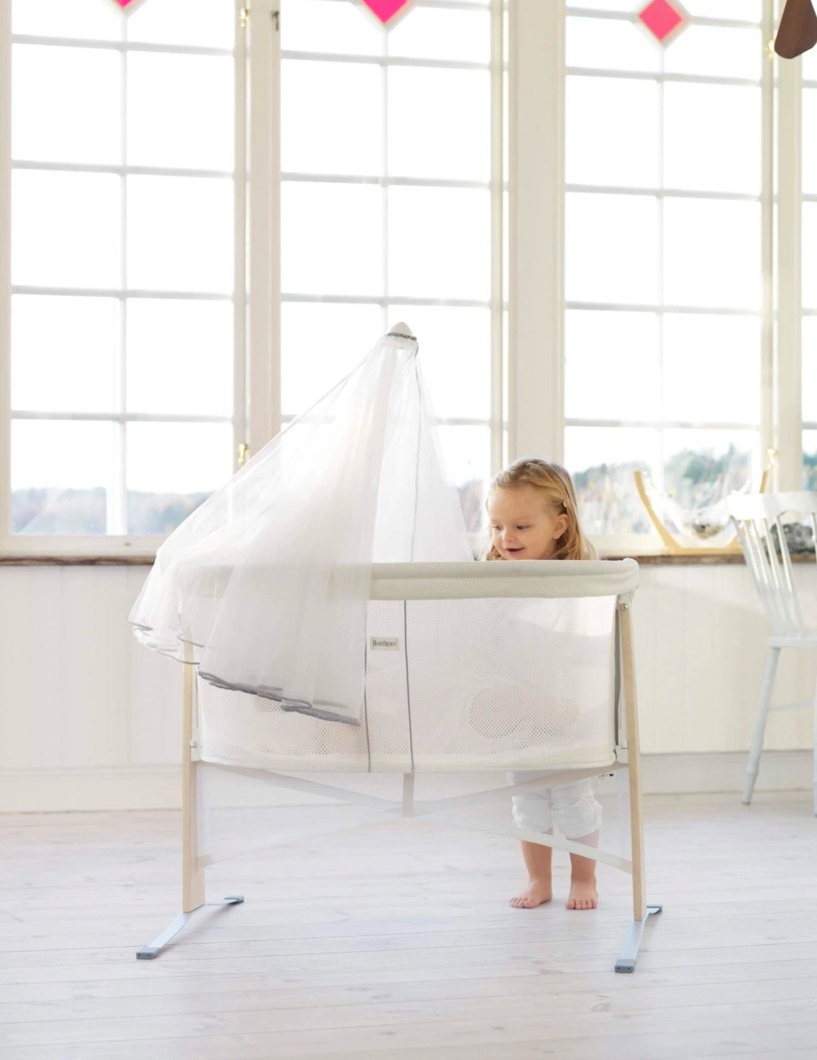 Culla BABYBJORN bianca con baldacchino USATA foto 2