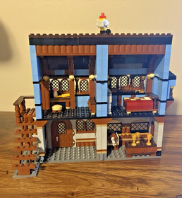 LEGO Castle Medieval Market Village (10193) - Incomplete