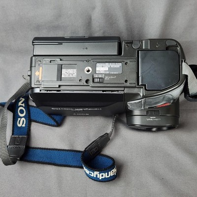 Vintage Sony Handycam CCD-RV200 Hi8 Camcorder 24x Zoom Made in