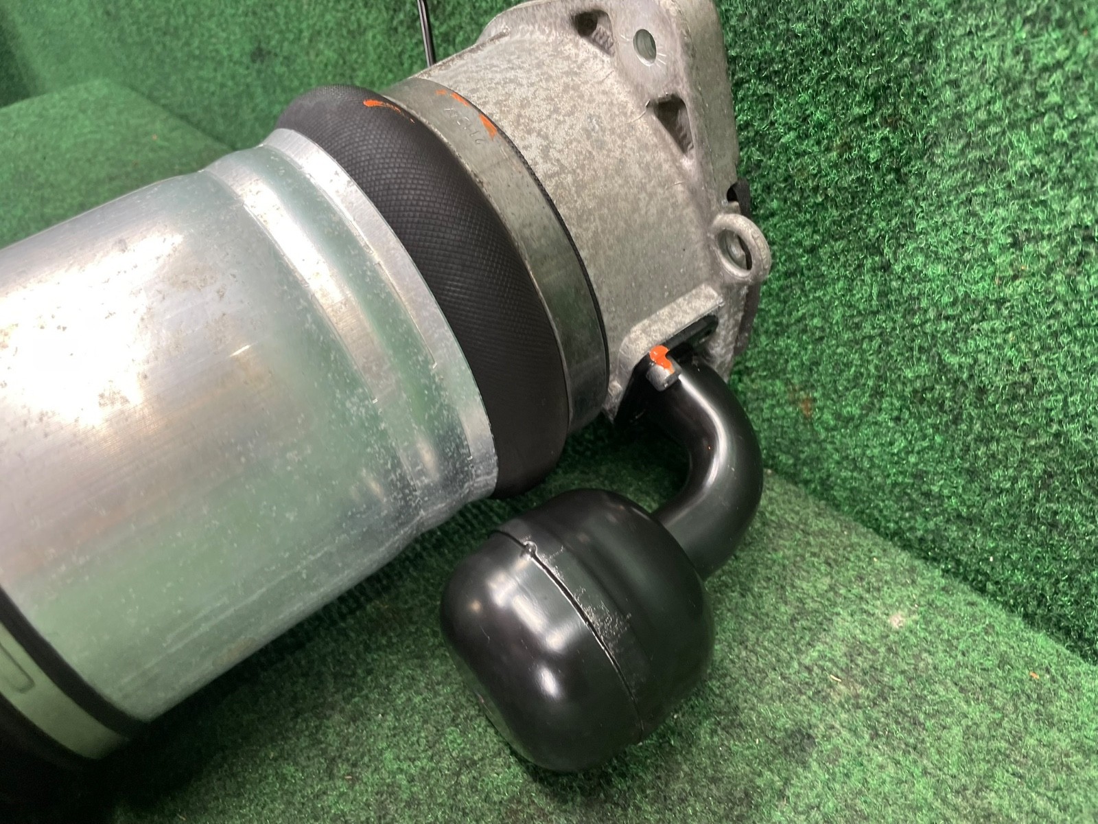 07-11 Bentley Continental GTC Speed Rear Left Side Air Ride Air Shock Strut OEM