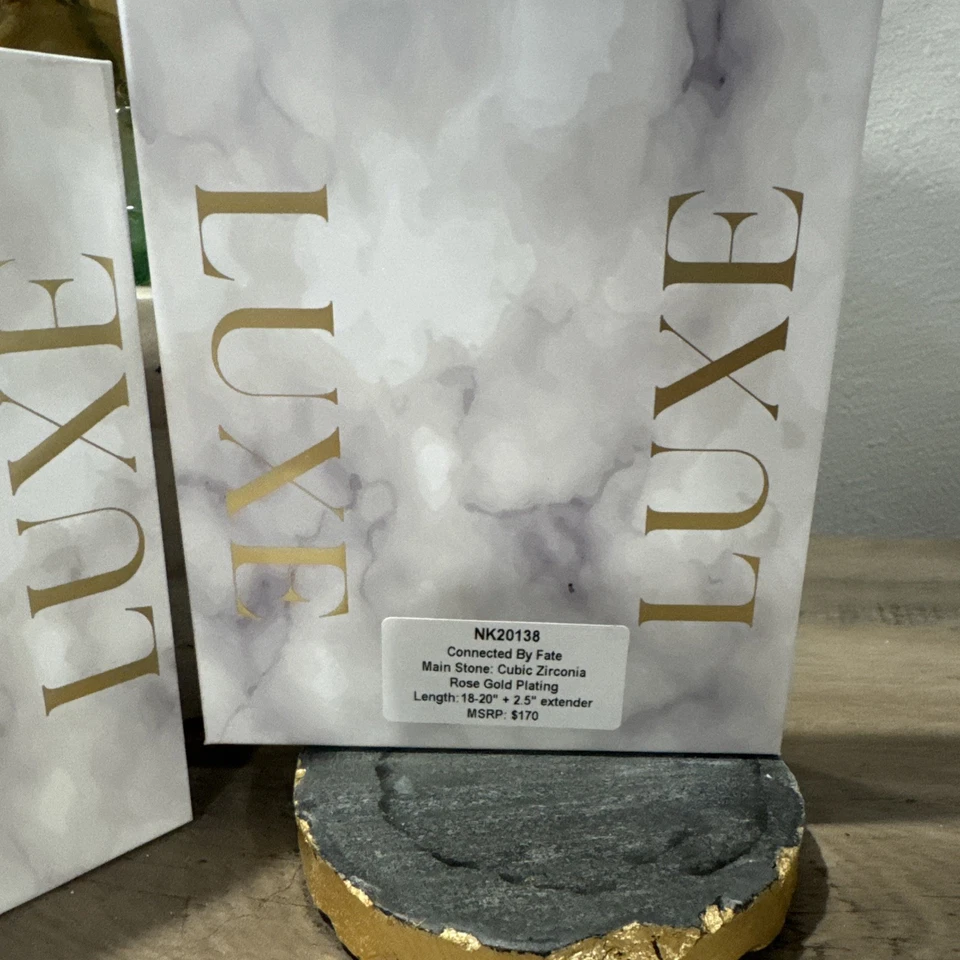 Colar Bomb Party: Luxe Layers 2025 Collection, NK20138 "Connected by Fate" - Imagem 3 de 4