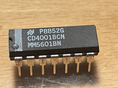 CD4001BCN - National IC - Quad 2-Input NOR Gate 3V-15V 3.4mA Thru Hole 14-DIP.