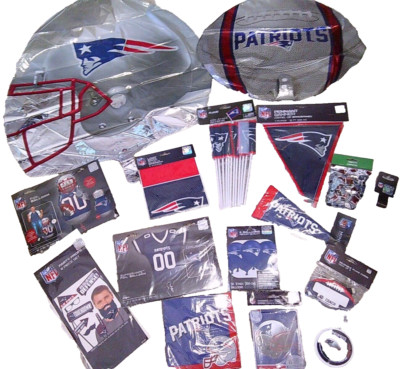 HUGE NEW LOT of 15 NFL NEW ENGLAND PATRIOTS FOOTBALL PARTY SUPPLIES balloons
