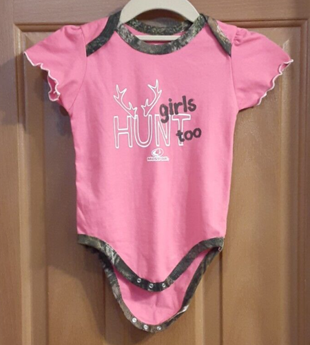 Mossy Oak One Piece Short Sleeve Shirt With Snaps Pink and Camo Trim 12M