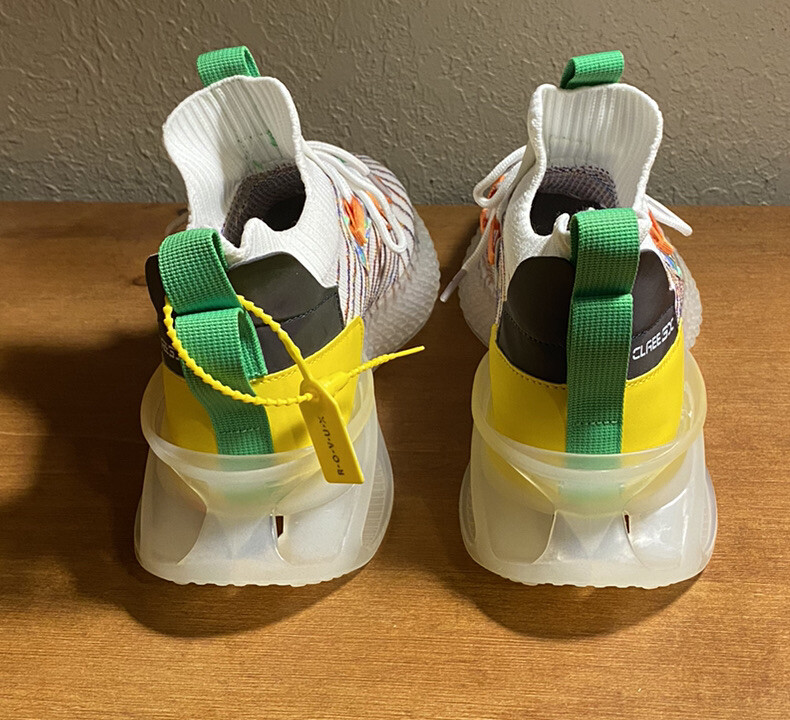 SAOLA Scarpe uomo Rovux Z3X taglia 8 5. Nuovo senza etichette.