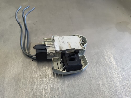 Waschmaschine SIEMENS WM14Q491/07  Türschloss DK 564 23548 171 13094 Q #45416