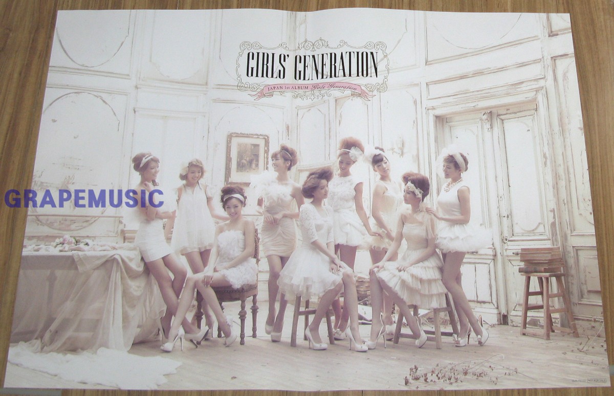 GIRLS' GENERATION SNSD JAPAN 1ST ALBUM CD & FOLDED POSTER SEALED