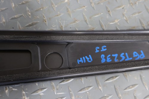 16-20 Tesla Model X Right Exterior B Pillar Glass Trim (1032364-00-C) Repaired - Picture 11 of 17