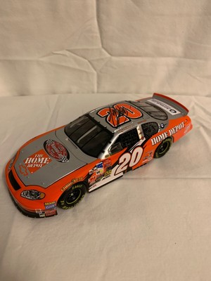 tony stewart 2002 championship diecast car
