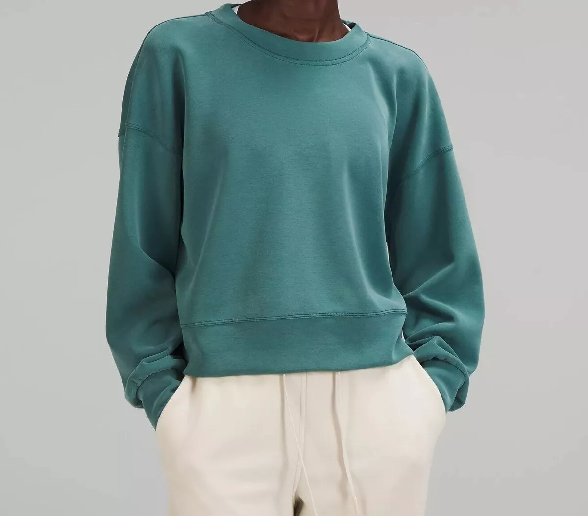 Weekday huge cropped clearance sweatshirt