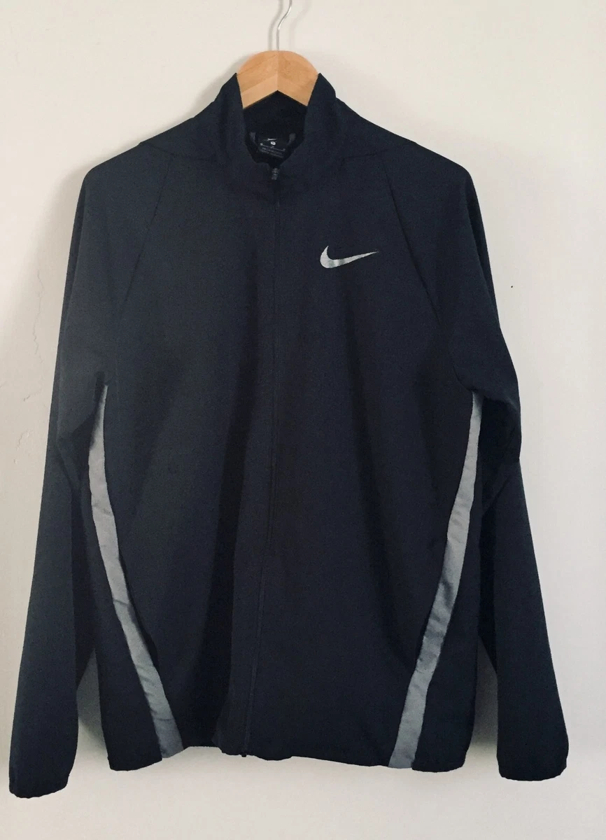 Nike run stripe jacket sale