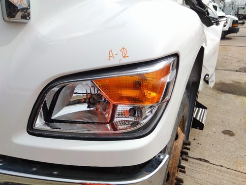 For 2025 PETERBILT 536 HEADLIGHT Left ,  OH