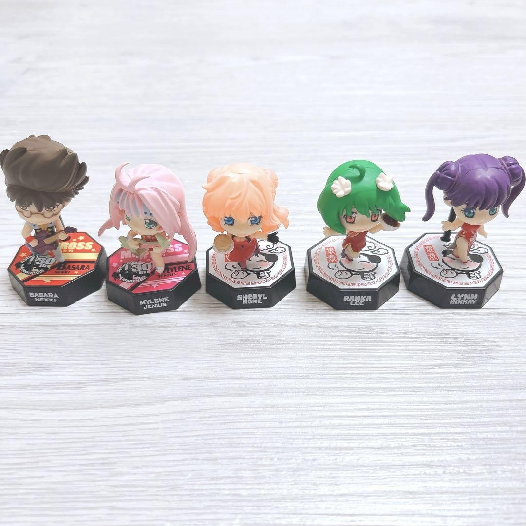 LOT 10 - COLLECTAGE MACROSS 30th Anniversary Mini Figure All