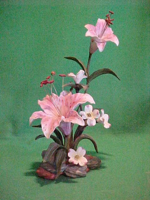 BEAUTIFUL LENOX  RUBRUM LILY