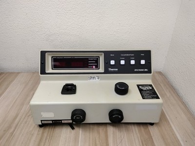 Thermo Spectronic 333183 20D+ Digital Spectrophotometer Colorimeter
