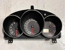 Compteur Mazda 121