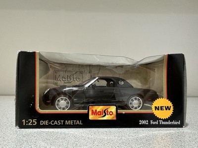 2002 Ford Thunderbird Special Edition by Maisto 1:25 scale die-cast car