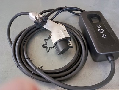 NEW GEARZAAR LEVEL 1/2 EV CHARGER W 16 FT CORD