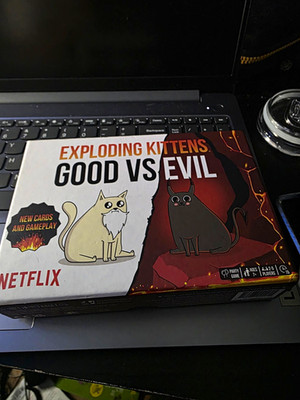 Exploding Kittens Exploding Kittens: Good vs Evil Netflix Card Game 2-5P 17+