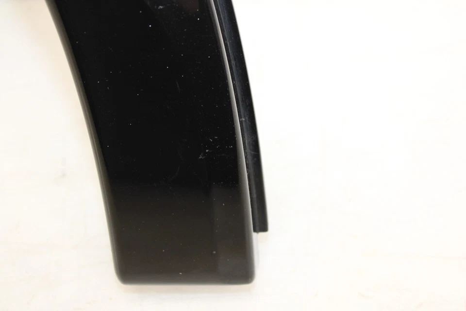 Moldura de arco de rueda trasera derecha Nissan Juke Nismo RS 2013-2017 788603YW4H OEM JQ24 Foto 2 de 4