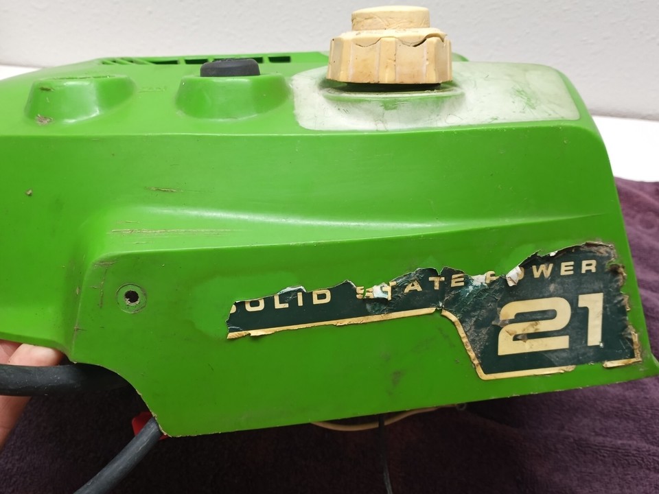 Vtg 1978 LAWNBOY GAS TANK FUEL COVER 21" SELF PROPELLED LAWN MOWER