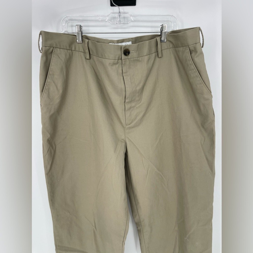 Men’s Amazon essential khaki tan pants size 42 x 34 Gem