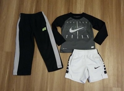 white nike shorts outfit