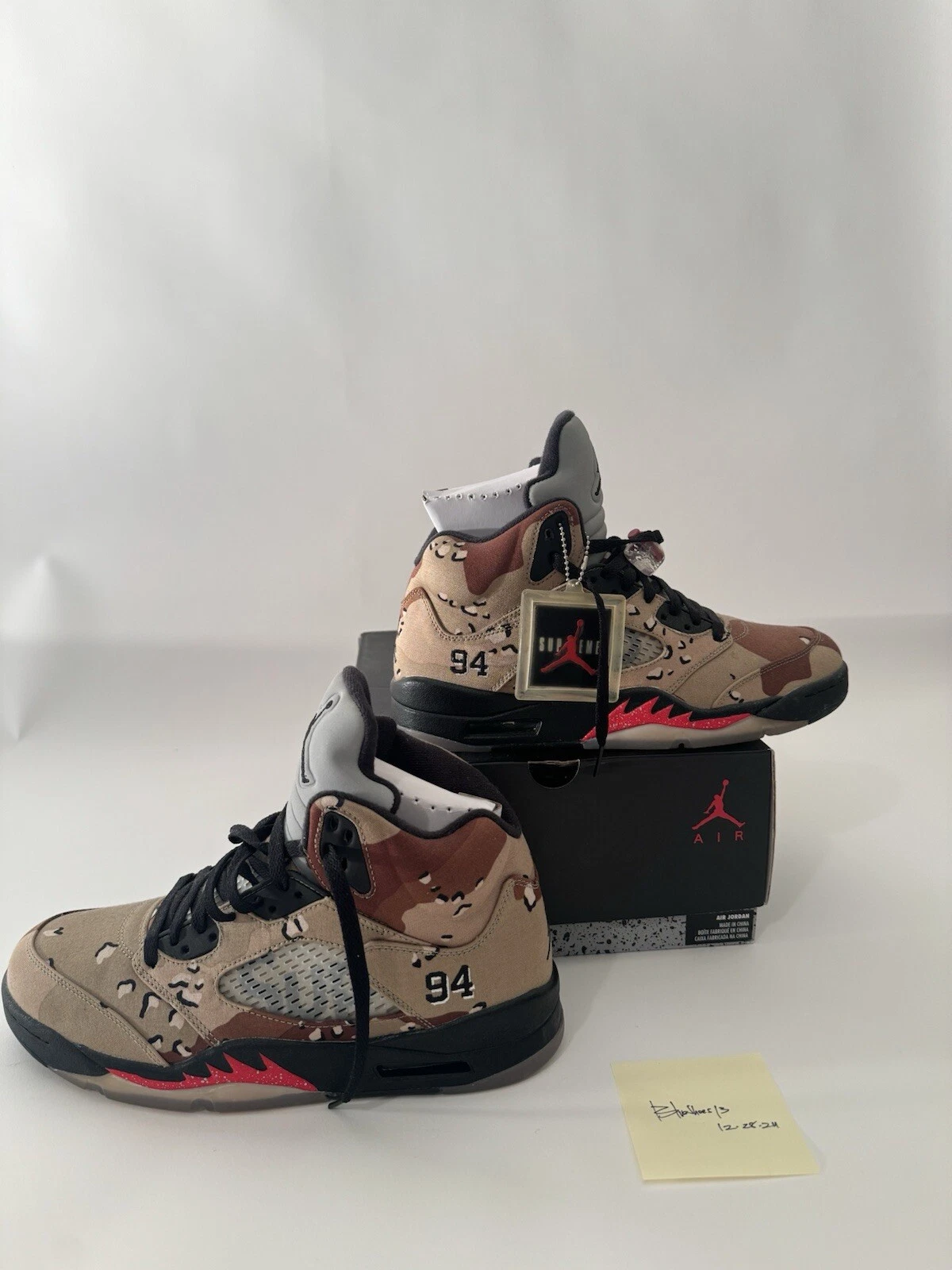 Supreme x Nike Air Jordan 5 Retro « Desert Camo »
