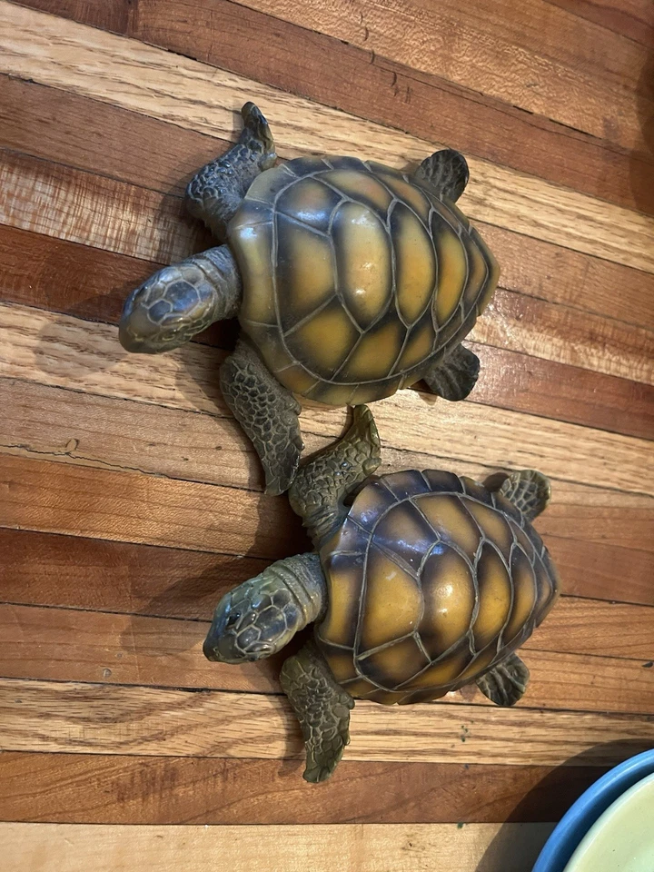 Figura Tortuga Marina Resina Marrón, Jardín o Colección, 4" x 3.5" Foto 2 de 2