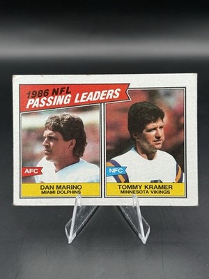 1987 Topps Football Dan Marino / Tommy Kramer 1986 Passing Leaders IT762