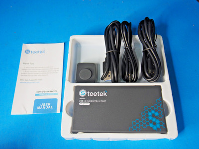 Teetek USB 3.0 KVM Switch 2-Port 4K@60Hz HDMI w/ Button Controller - 2 in 1 out