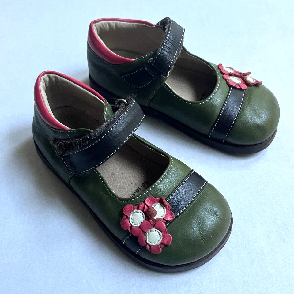 See Kai Run Zapatos para Niños Pequeños Niñas EE. UU. 9 Belle Mary Jane Planos Verde Rosa Usados en Excelente Condición Foto 2 de 4