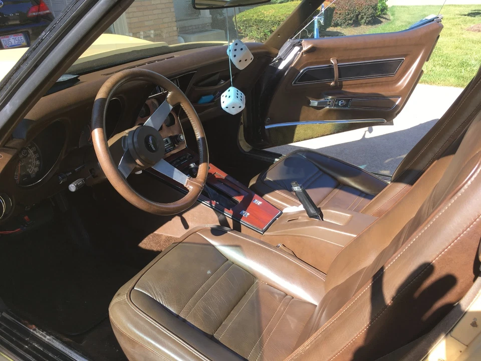 Chevrolet Corvette 1977 3 velocidades automático Foto 2 de 4