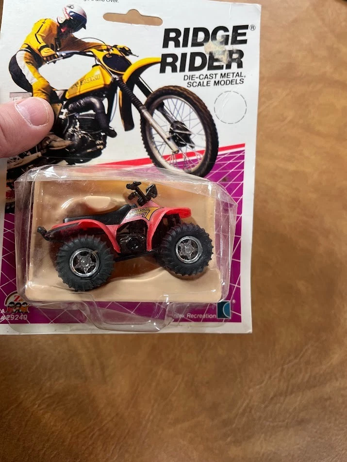 Nuevo de Lote Antiguo 1986 Zee/Intex Ridge Rider Die-Cast Metal Suzuki 250 Quadrunner 4 Ruedas Foto 4 de 4