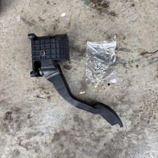 FIAT 500 2006-2015 Accelerator Pedal 518337230 Used Working Condition
