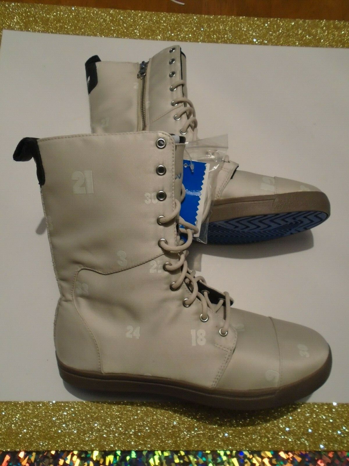 athletic boots womens