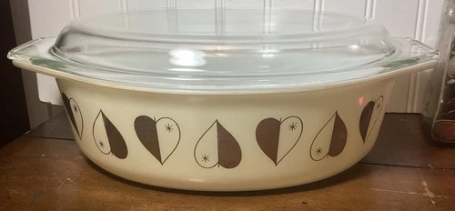 Vintage, Rare Pyrex Golden Hearts (Atomic) Large Casserole Dish w/Lid #045
