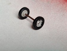 1/43   Ancien Norev essieu 2 roues peintes brillant  Land Rover