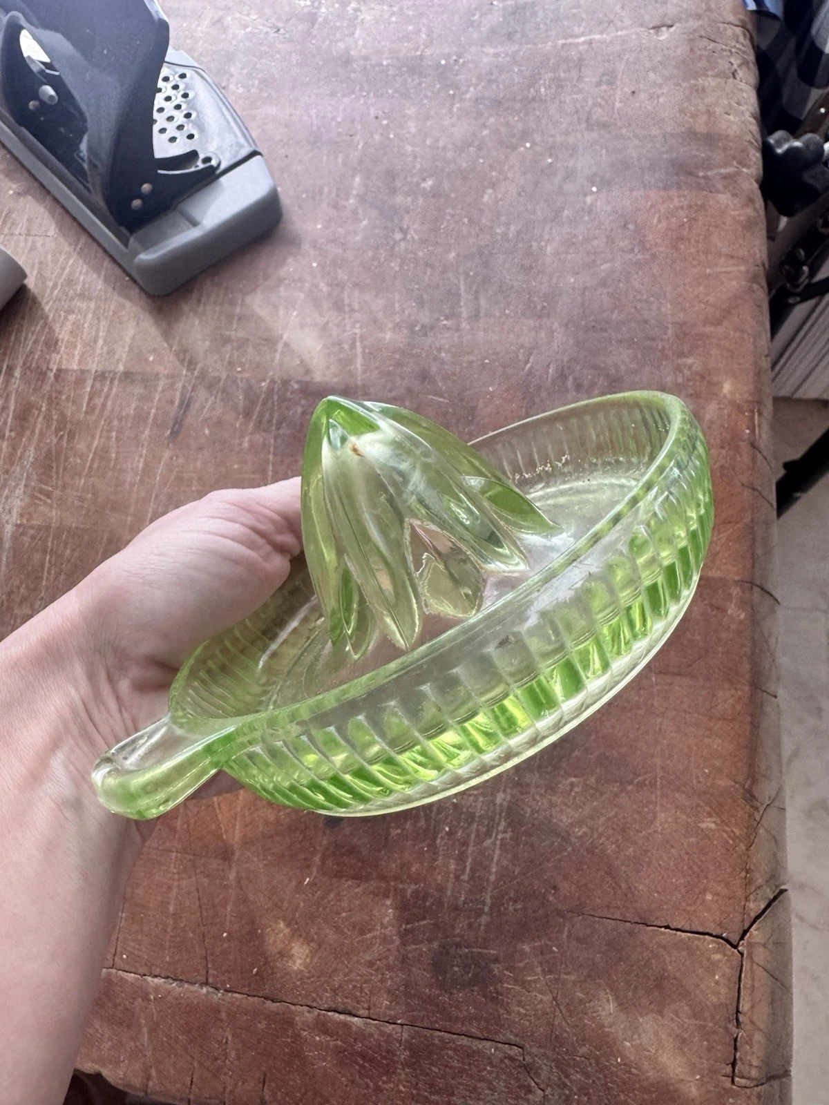 Vintage Green Depression Glass Uranium Citrus Squeezer Orange/Lemon Juicer