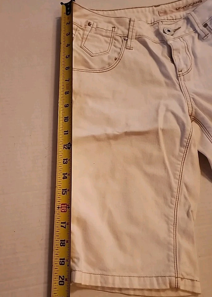 DKNY Jeans White Denim  Bermuda Shorts Women’s Size 4 - Image 3 of 4